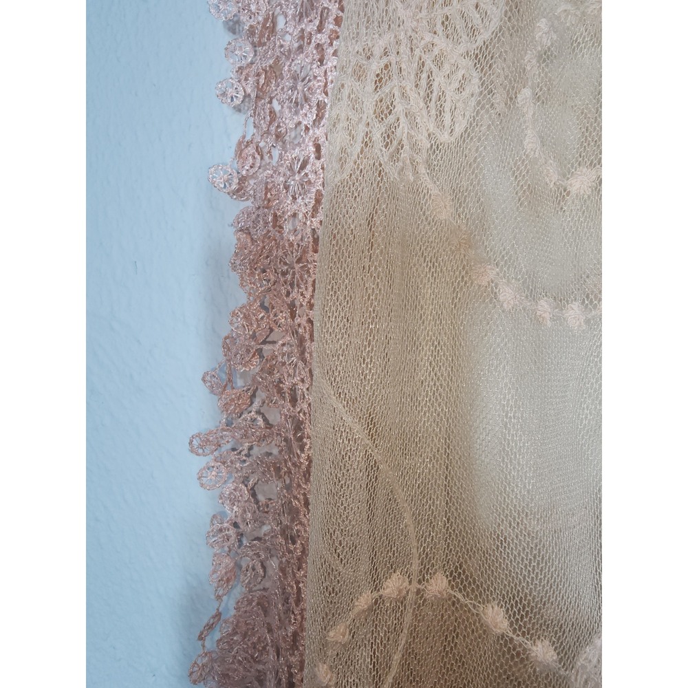 Maurices Lace Wrap Shawl Womens OS Pink Floral Mesh Crochet Trim Tassel NEW - Picture 5 of 8
